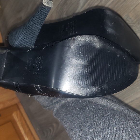 Ankle booties - Picture 4 of 4